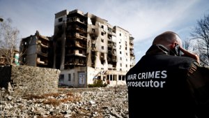 Comisión investigadora de la ONU: Rusia sigue cometiendo crímenes de guerra en Ucrania