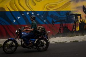 Los petroestados, en especial Venezuela, en riesgo económico por la caída de ingresos ante transición energética