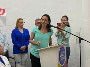 María Corina Machado se reunió con trabajadores de la salud que respaldaron su candidatura a la Primaria (VIDEO)