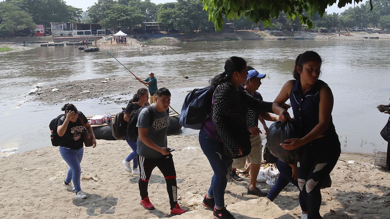 Las políticas migratorias del gobernador de Texas han causado tres muertes en menos de un mes en la frontera