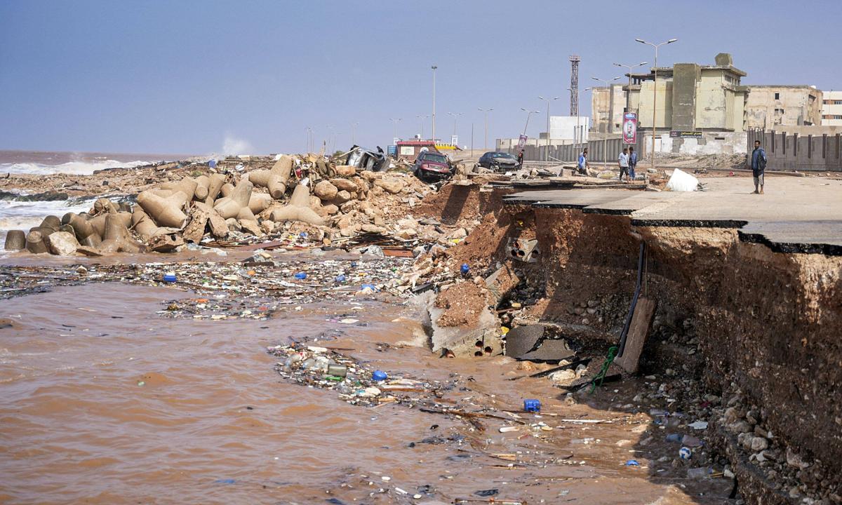 Las esperanzas de encontrar supervivientes tras inundaciones se apagan en Libia