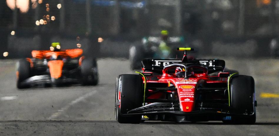 Carlos Sainz gana el Gran Premio de Singapur de Fórmula 1