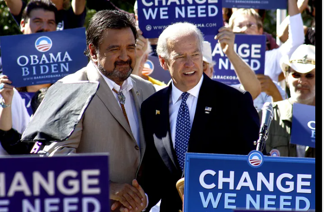 “Patriota y verdaderamente genuino”: Biden lamentó el fallecimiento de Bill Richardson