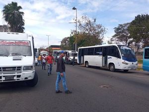 No habrá transporte público en Ciudad Guayana este domingo #22Oct: “Eso es para que no votemos”