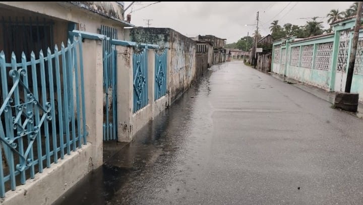 Varias viviendas anegadas en Palmarito tras crecida de ríos en Mérida