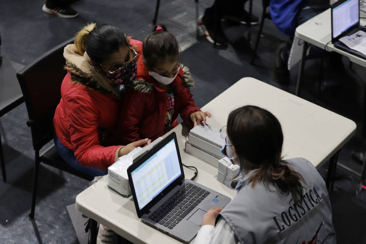 Hijos de venezolanos en Colombia pueden nacionalizarse sin apostillar documentos