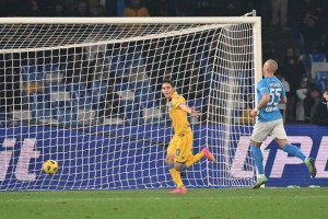 Frosinone humilló al Napoli con una goleada en la Copa Italia