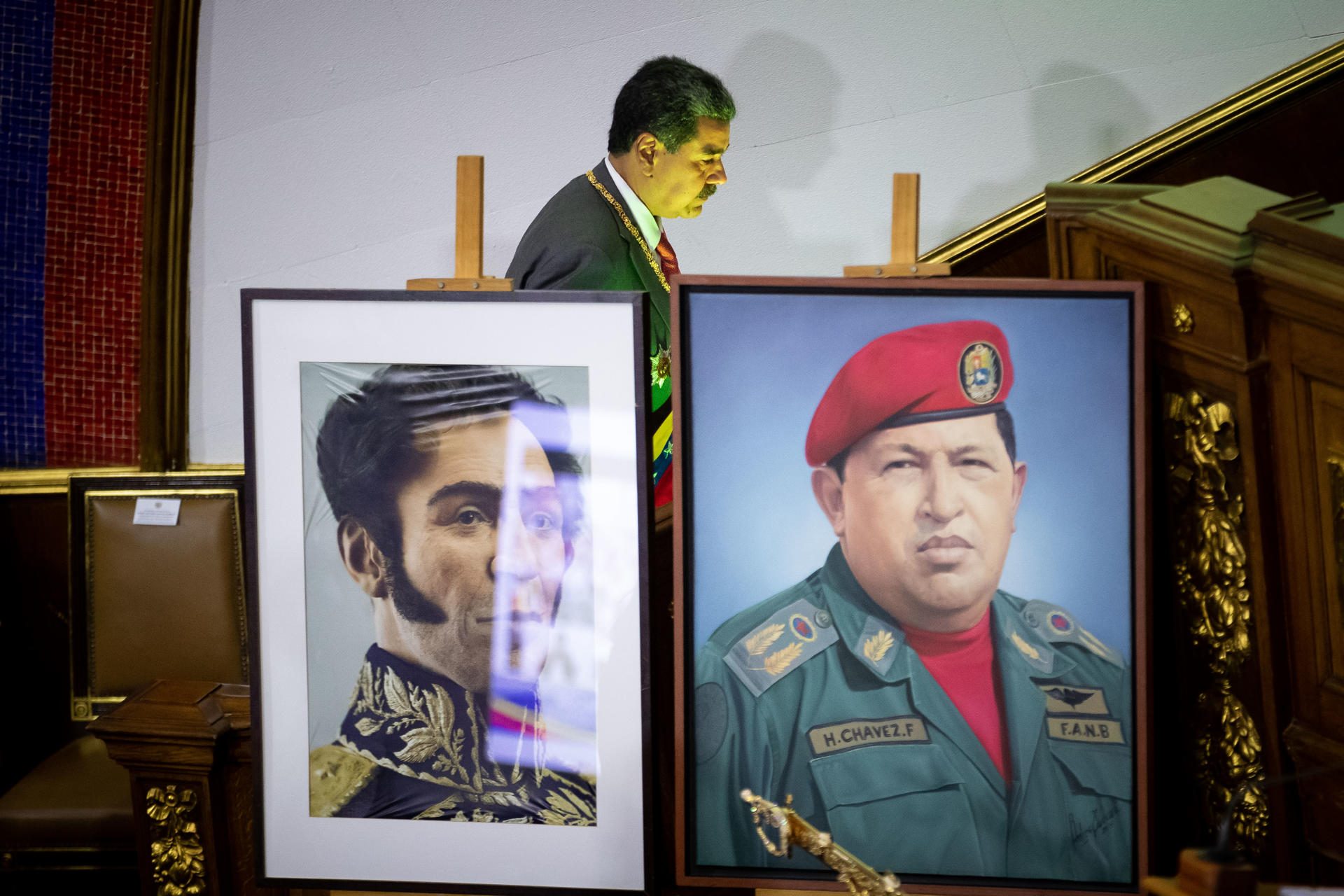 Chavismo debatirá en el Palacio Federal Legislativo los presuntos planes conspirativos contra Maduro