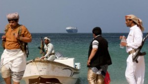 Los hutíes del Yemen anuncian ataque con misiles contra destructor de EEUU en el mar Rojo
