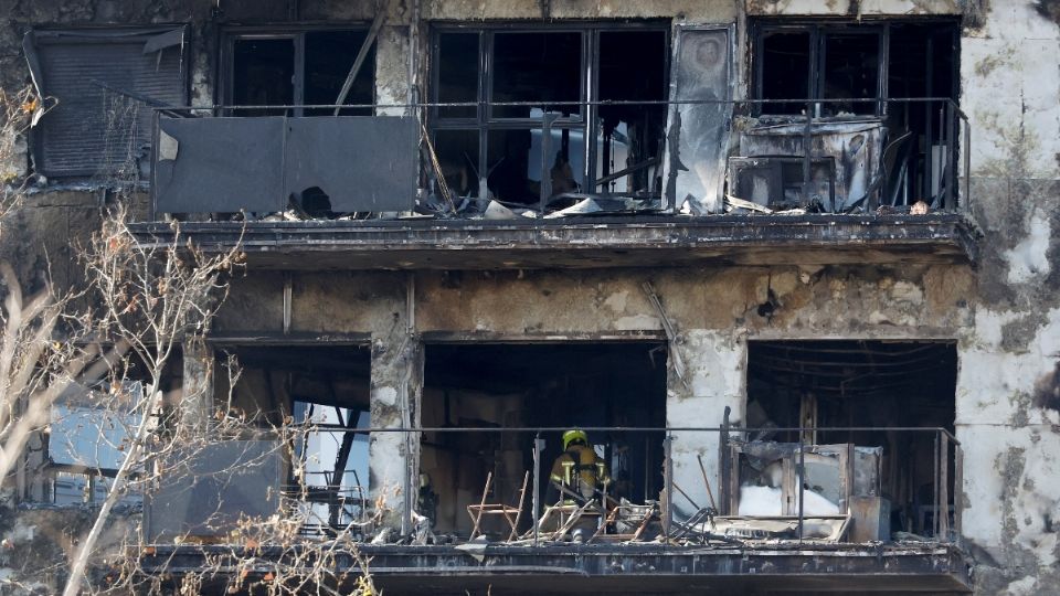 El valiente conserje que salvó muchas vidas en el incendio de Valencia rompió el silencio