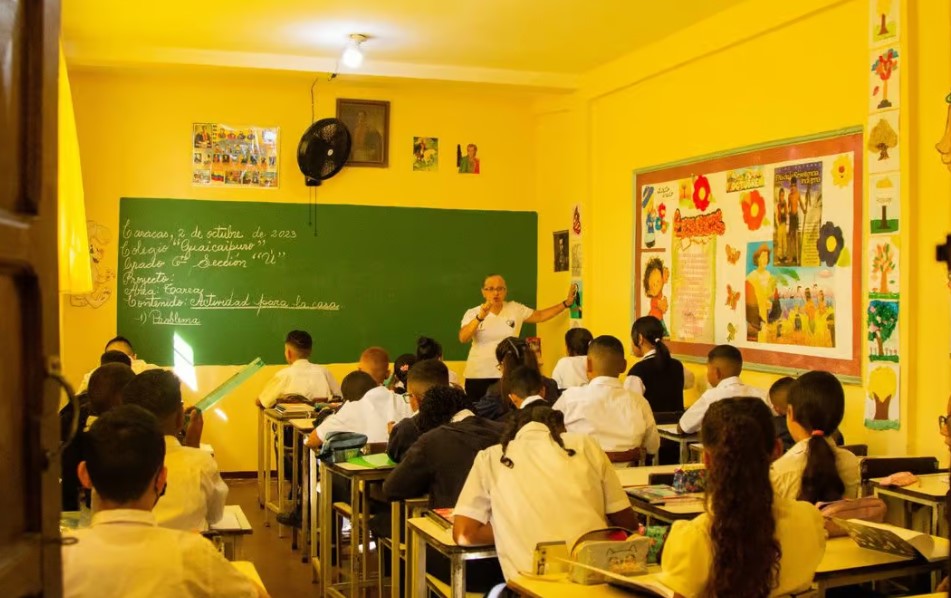 Cifra alarmante: al menos mil 200 colegios privados cerraron en Venezuela en solo seis años