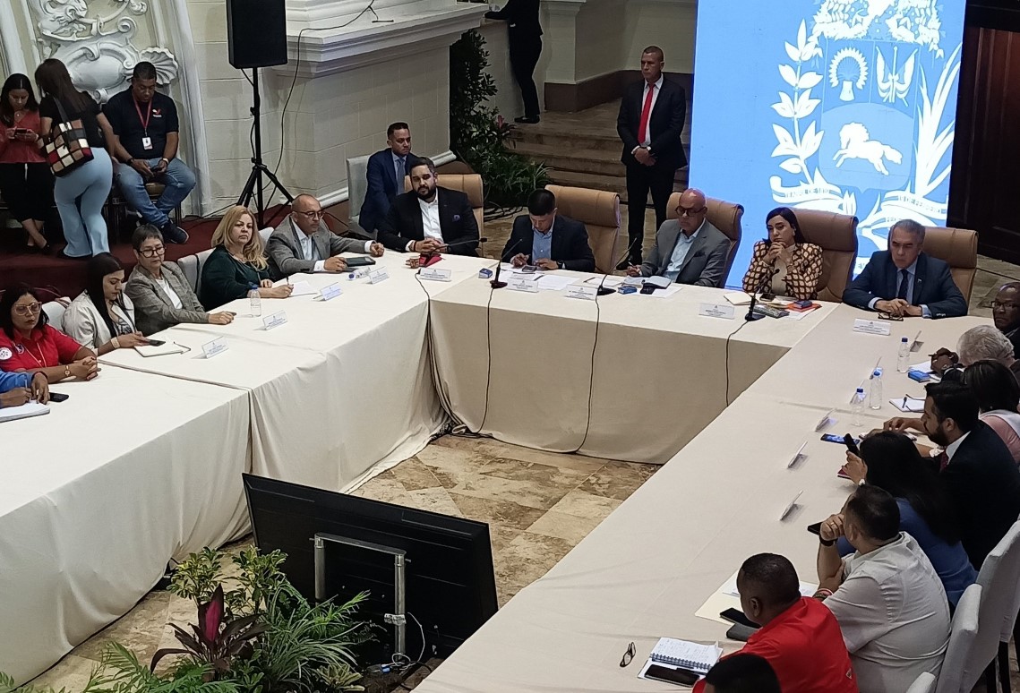 Sector empresarial de reunió con Jorge Rodríguez para evaluar cronograma electoral de las presidenciales