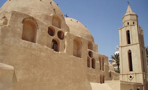 Hallan muertos a tres monjes coptos egipcios en un monasterio en Sudáfrica