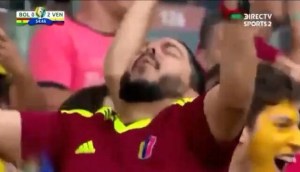 “La pasta se come con caraotas”: fan de la Vinotinto famoso por un meme llegó a Miami para el juego contra Italia (VIDEO)