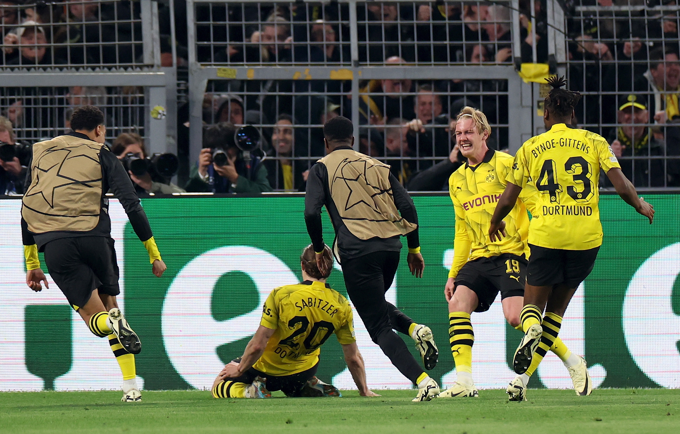 Borussia Dortmund resurgió de las cenizas para eliminar al Atlético de Madrid