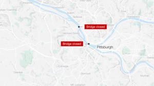 Dos puentes fueron cerrados en Pittsburgh luego de que 26 barcazas se soltaran y flotaran sin control por el río Ohio