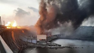 Dejan de funcionar otras dos centrales hidroeléctricas ucranianas atacadas por Rusia