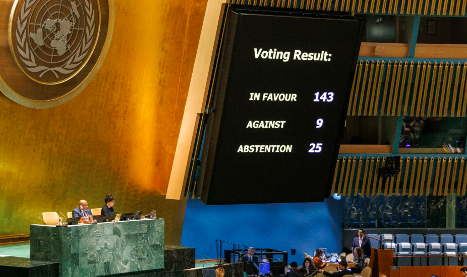 Una abrumadora mayoría de 143 Estados pide la integración plena de Palestina en la ONU