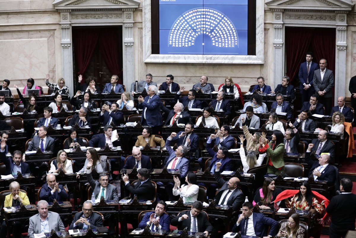 Parlamento argentino aprueba definitivamente paquete de reformas de Milei