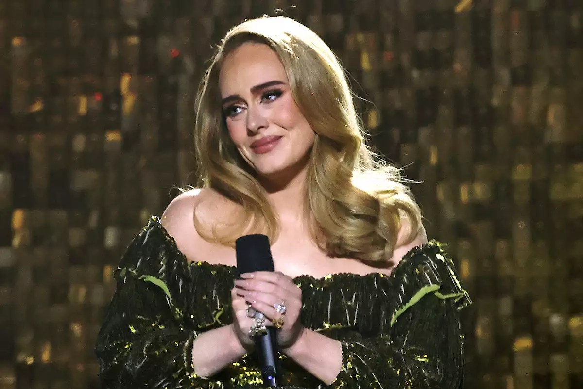 Adele le regala un momento especial y deja impresionado a pequeño fan durante su concierto en Las Vegas