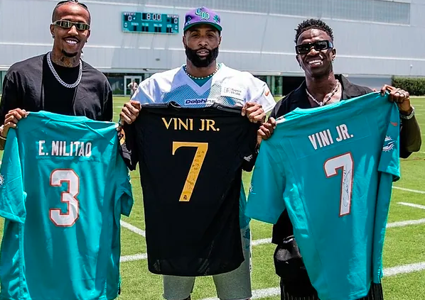 Vinicius Jr y Éder Militao visitan a los Miami Dolphins antes de sumarse a la Canarinha