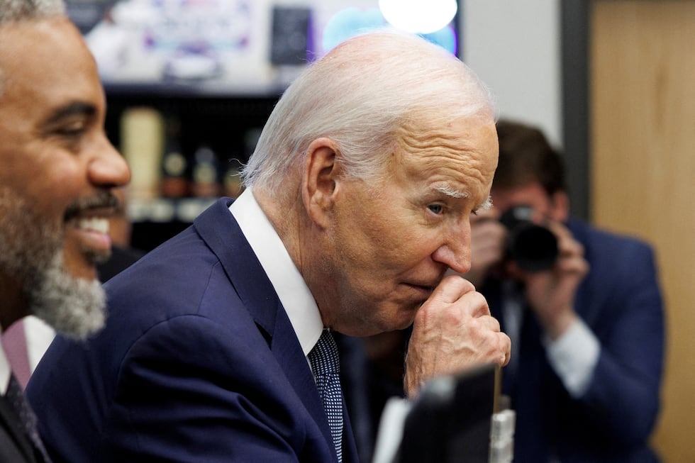 Biden se retira de la carrera: ¿Cuánto tiempo permanecerá en el cargo y podrá terminar su mandato?