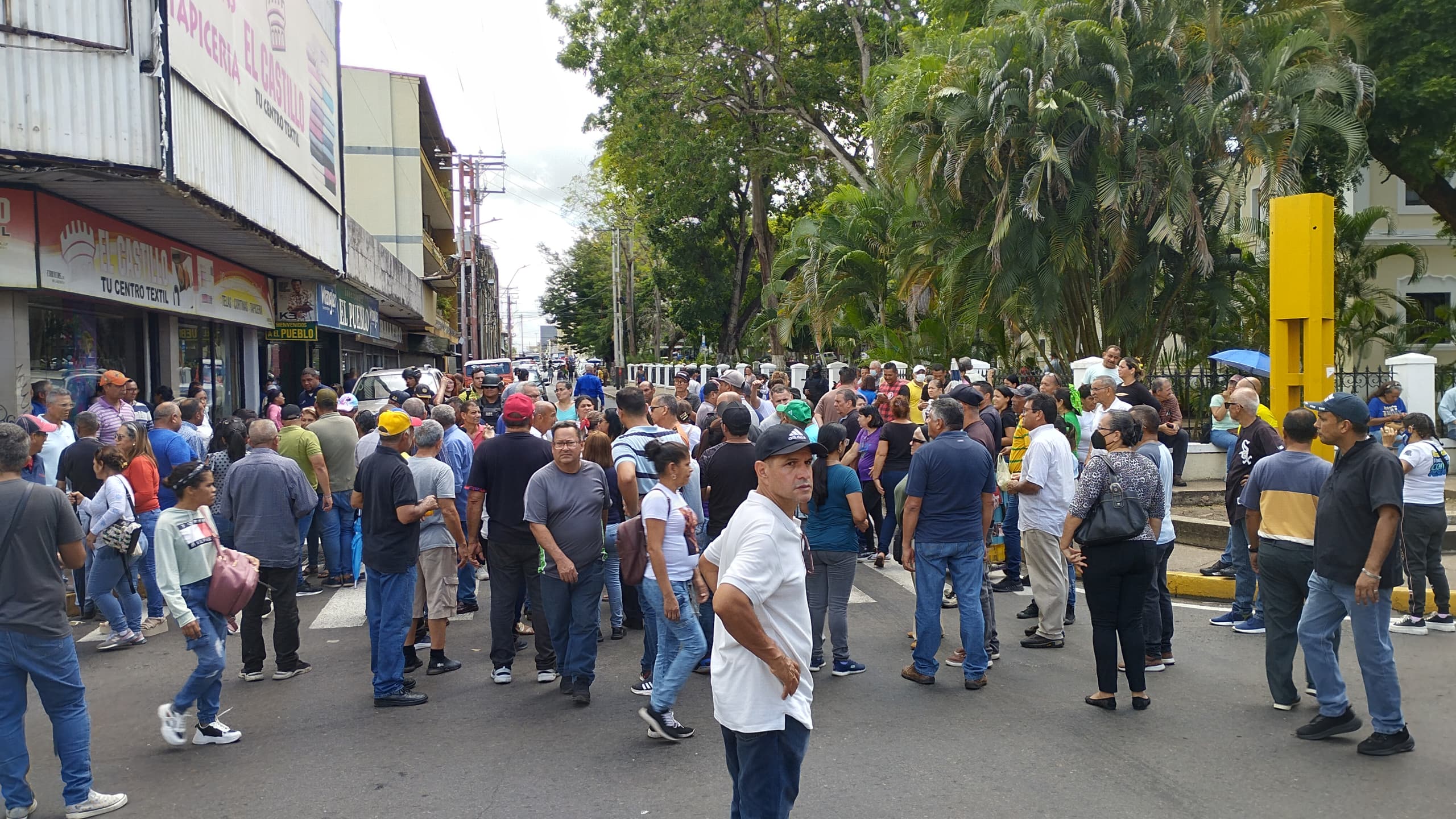 Conductores protestaron frente a la gobernación de Monagas por irregularidades en la distribución de combustible