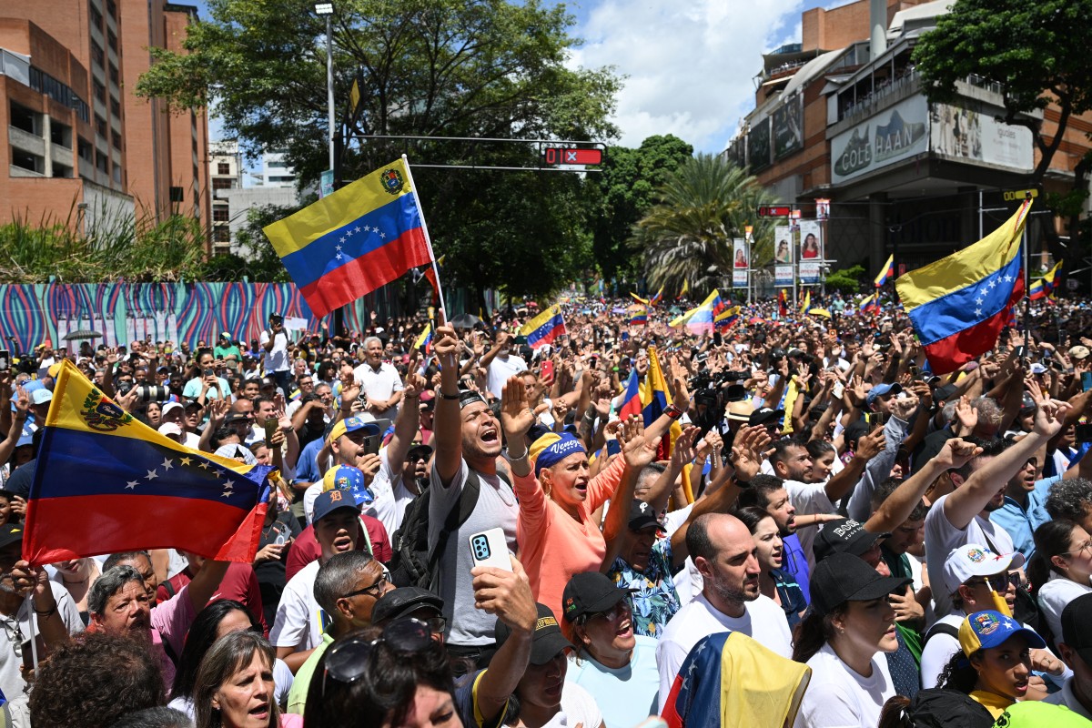 Apucv exigió liberación de docente y estudiantes detenidos en las protestas