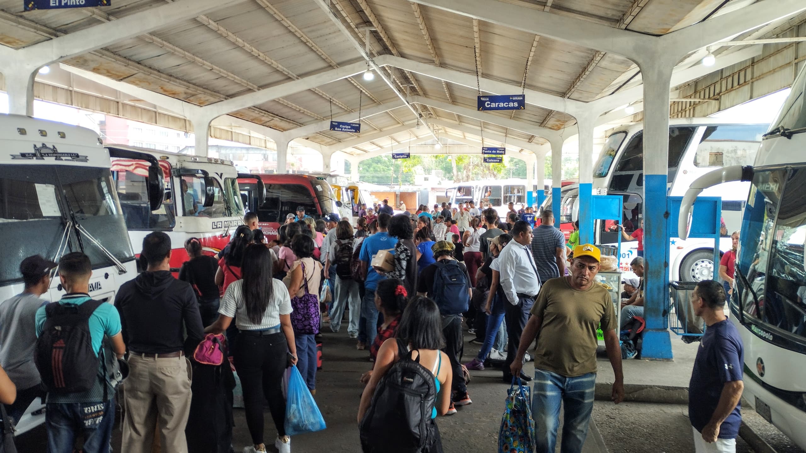 Trabajadores y transportistas denuncian irregularidades en el terminal de Maturín