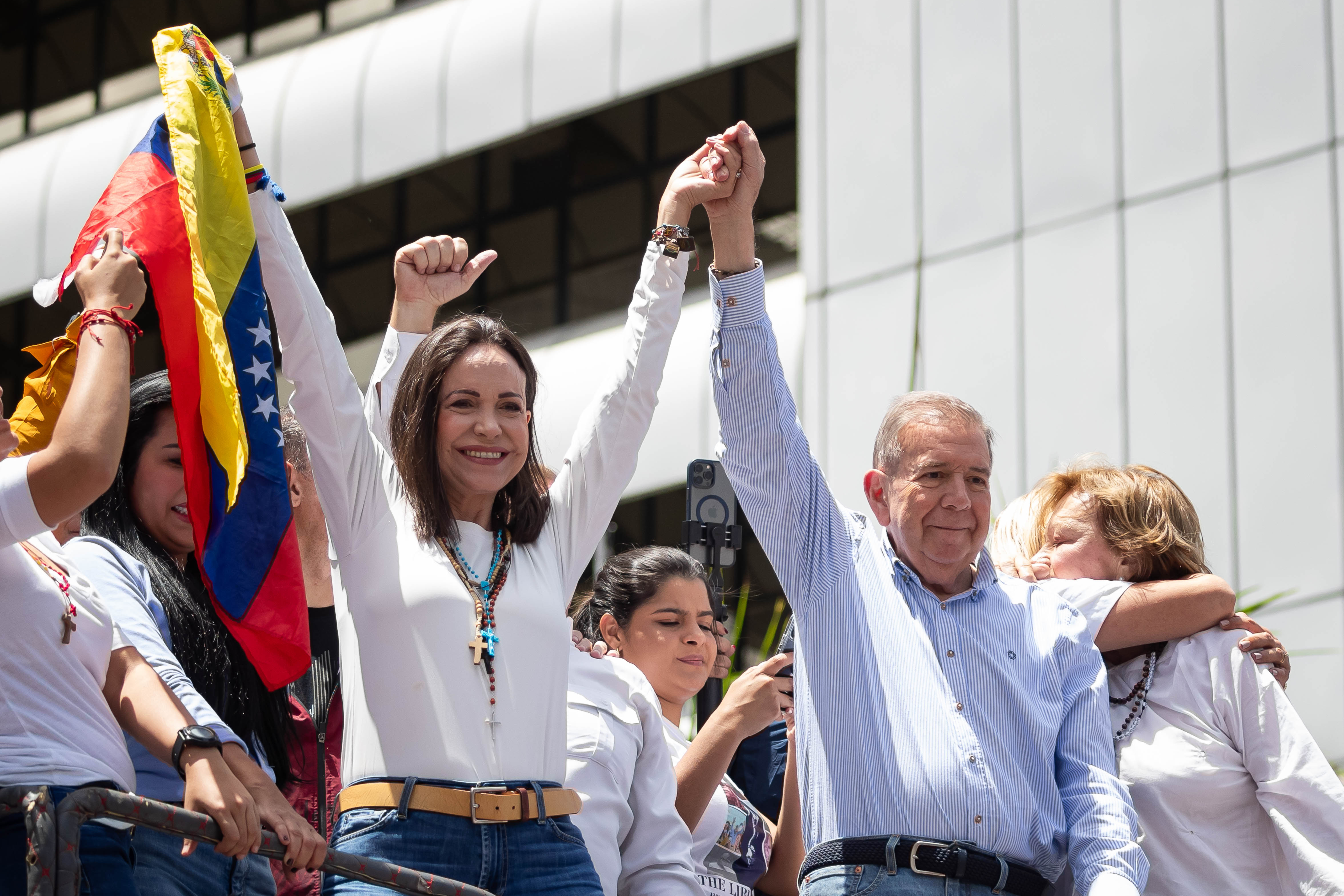 Partido Popular español pide reconocer a Edmundo González como presidente “más pronto que tarde”