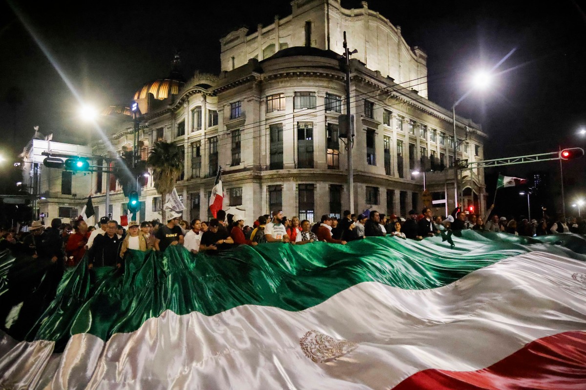 Protestas, caos y traiciones marcan aprobación de reforma judicial en México